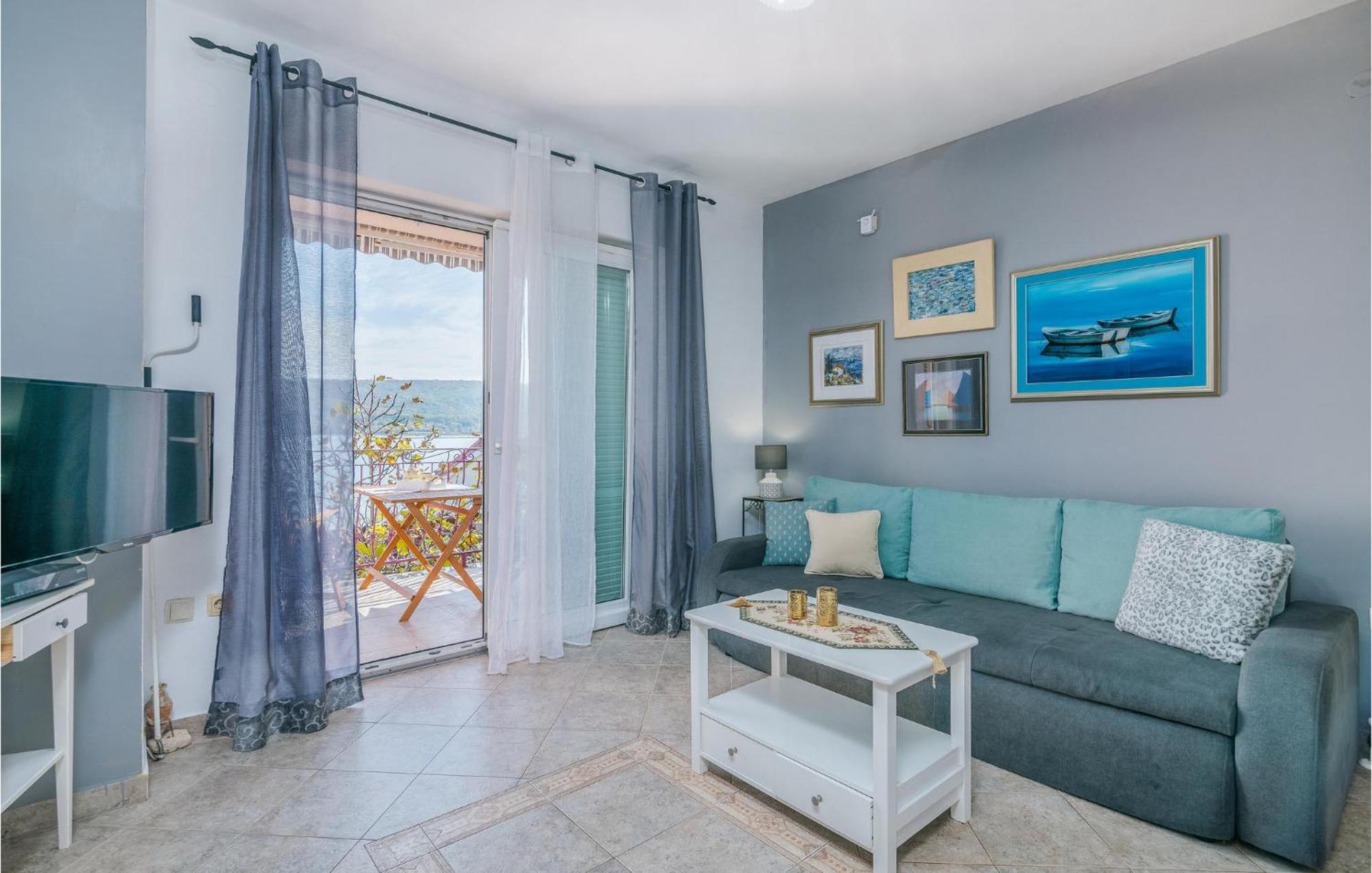 Gorgeous Apartment In Cizici With House Sea View Экстерьер фото